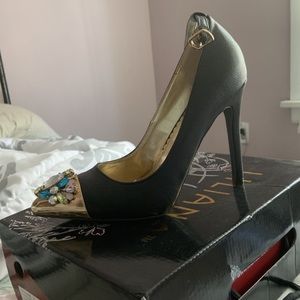 Jewel leather high heels
